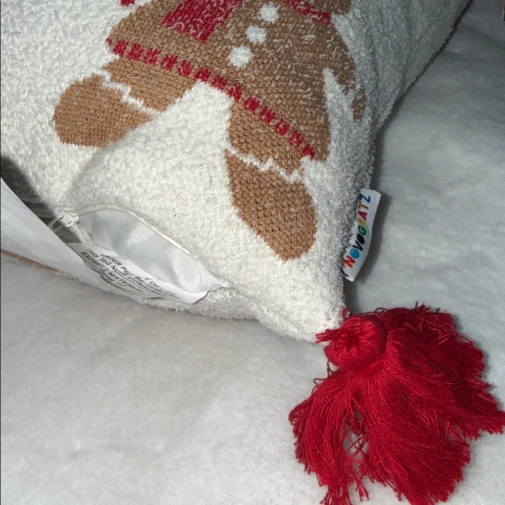 Novogratz Holiday Christmas Gingerbread Pillow  NEW!